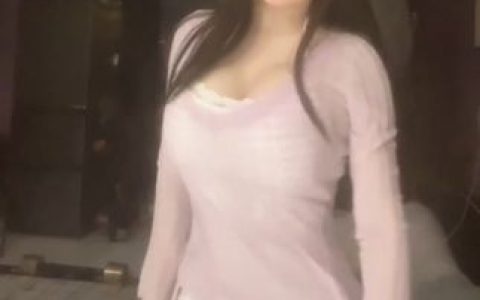 冰泉女神小号是谁,探索她隐藏的社交账号与低调生活