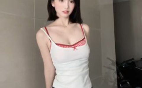 cuteli占星猫穿搭灵感，如何从她的服饰中获得搭配创意？