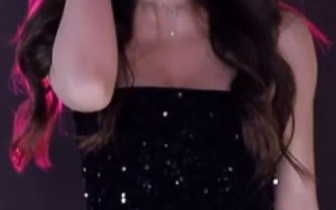 斗鱼萌七舞蹈2025黑色裙，欣赏萌七在黑色裙子中的舞蹈表现