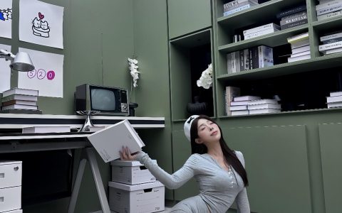 namprikk视频发布平台,如何找到她最新的创作内容,并参与评论互动?